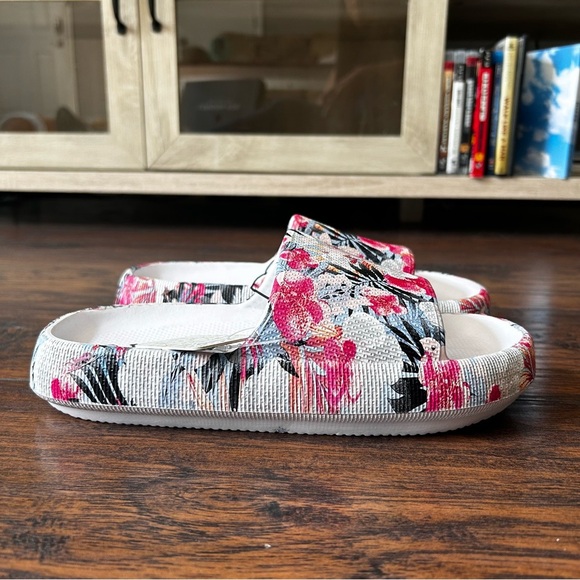 Mudd, Women Slides - Picture 3 of 10